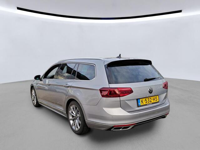 Volkswagen PASSAT Variant 1.5 TSI 150pk R-Line Business Plus DSG Automaat Camera / R-Line / Navigatie / Clima / El. A-Klep / Parkeersensoren / Stoelverwarming