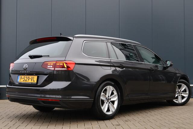 Volkswagen PASSAT Variant 1.5 TSI Business Automaat | Panoramadak | Elektr. Trekhaak | Stoelverwarming | Camera | Keyless | Adaptieve Cruise Control