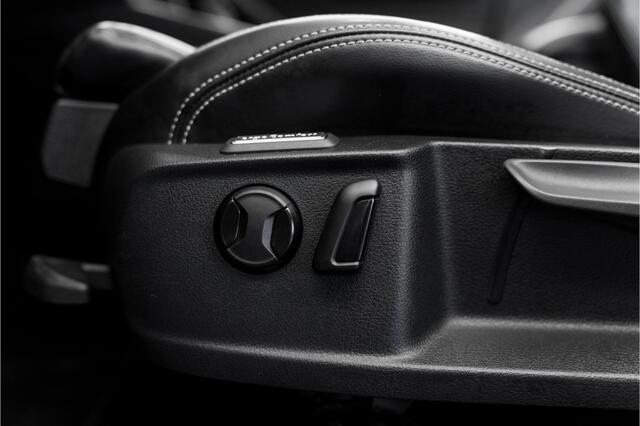 Volkswagen PASSAT Variant 1.4 TSI PHEV GTE Business Lederenbekleding Panoramadak ACC Applecarplay