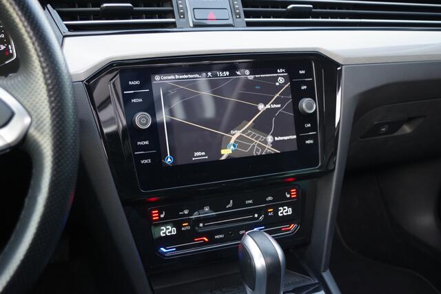 Volkswagen PASSAT Variant 1.4 TSI PHEV GTE 218 PK BNS, Panoramadak, LED, Keyless, Trekhaak, Camera, Head-Up