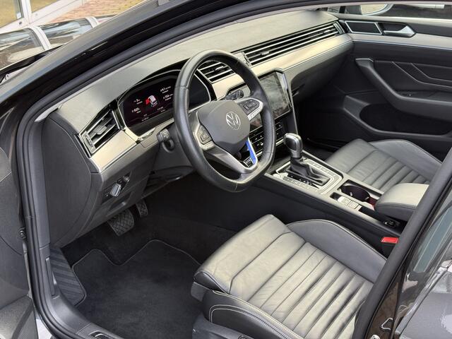Volkswagen PASSAT Variant 1.4 TSI PHEV GTE Business | Pano | Trekhaak | 360° camera