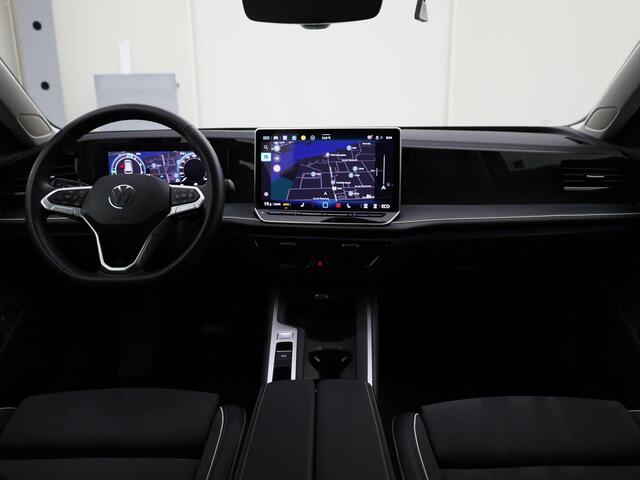 Volkswagen PASSAT Variant 1.5eHybrid 150kW/204PK Business DSG · Trekhaak · Apple/Android Car Play · Massagefunctie · Camera + Parkeersensoren · Stoelverwarming · Head-up display · Garantie t/m 03-04-2027
