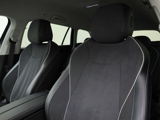 Volkswagen PASSAT Variant 1.5eHybrid 150kW/204PK Business DSG · Trekhaak · Apple/Android Car Play · Massagefunctie · Camera + Parkeersensoren · Stoelverwarming · Head-up display · Garantie t/m 03-04-2027