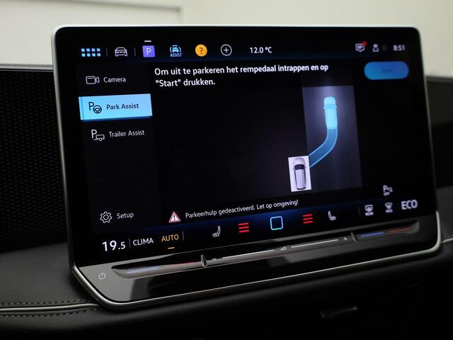 Volkswagen PASSAT Variant 1.5eHybrid 150kW/204PK Business DSG · Trekhaak · Apple/Android Car Play · Massagefunctie · Camera + Parkeersensoren · Stoelverwarming · Head-up display · Garantie t/m 03-04-2027