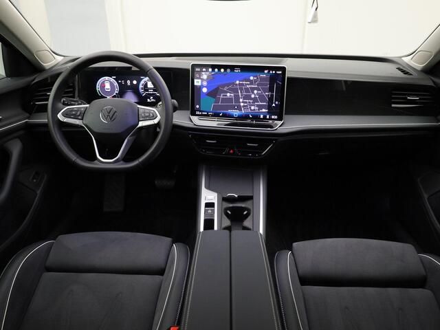 Volkswagen PASSAT Variant 1.5eHybrid 150kW/204PK Business DSG · Trekhaak · Camera · Stoelverwarming · Leder/Alcantara · Apple/Android Car Play · Head-UP Display · Garantie t/m 22-05-2027