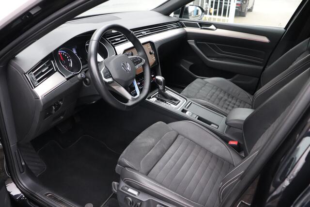 Volkswagen PASSAT Variant 1.4 TSI PHEV GTE Massage Trekhaak 360 LED