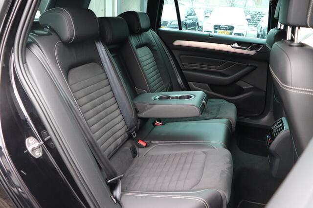Volkswagen PASSAT Variant 1.4 TSI PHEV GTE Massage Trekhaak 360 LED