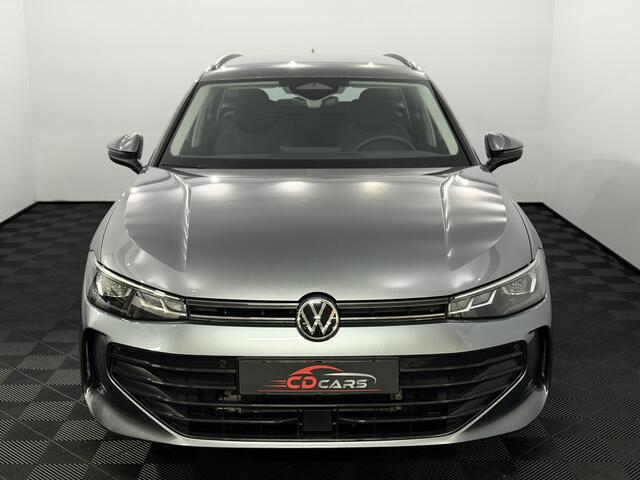 Volkswagen PASSAT Variant 1.5 eHybrid Business Camera, Navi, Stoelverwarming, Cruise control, Keyless start, Virtual desk, 1 jaar garantie