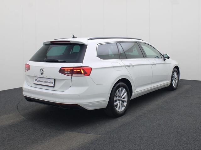 Volkswagen PASSAT Variant 1.5TSI/150PK DSG Comfort Business DSG · Navigatie · Trekhaak · Apple/Android Car Play ·