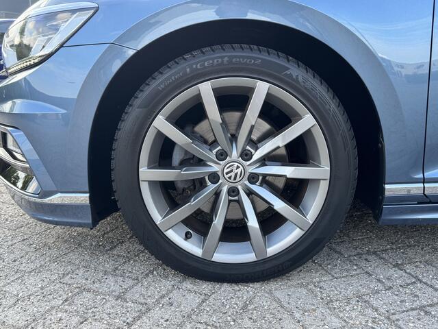 Volkswagen PASSAT Variant 2.0 TSI 220pk DSG /Aut. Highline Business R R-Line Carbon Leder Led Navi Apple Carplay 140dkm!