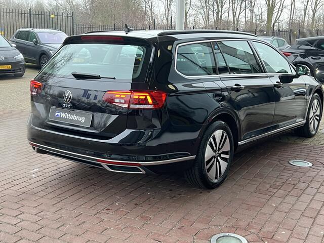 Volkswagen PASSAT Variant 1.4 TSI 218pk DSG PHEV GTE Business / Achteruitrij camera / Stoelverwarming voor / Parkeer assistent / 17'' LMV