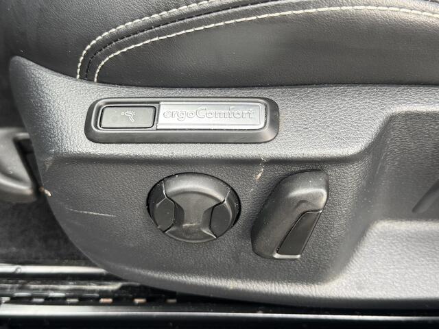 Volkswagen PASSAT Variant 1.4 TSI PHEV GTE Business // DEALER ONDERHOUDEN // ERGO COMFORT // TREKHAAK // NAVI // CAMERA //