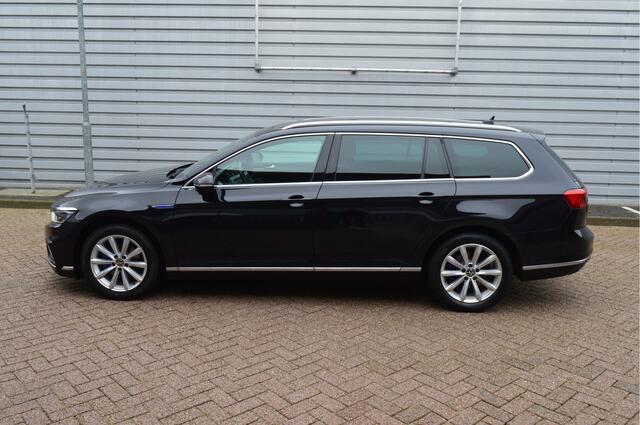 Volkswagen PASSAT Variant 1.4 TSI PHEV GTE Business O.a: Org. N.L., Key-Less, Adaptive cruise, Navi, Matrix verl., Camera, Etc.. Rijklaar! All-in prijs!