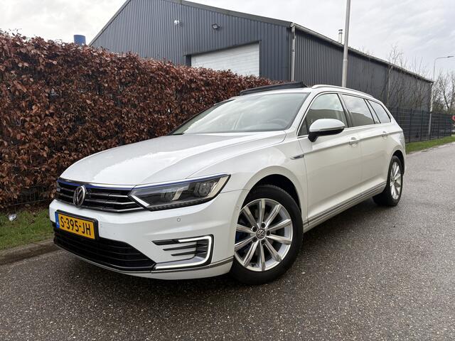 Volkswagen PASSAT Variant 1.4 TSI GTE Highline / AUTOMAAT / PANORAMADAK / NAVI / CRUISE / 177dkm! NAP!