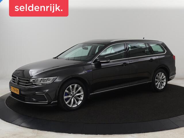 Volkswagen PASSAT 1.4 TSI PHEV GTE | Stoelverwarming | Camera | Carplay | Navigatie | Matrix LED | Adaptive cruise | Climate control | Bluetooth | Parkeerhulp | Plug In