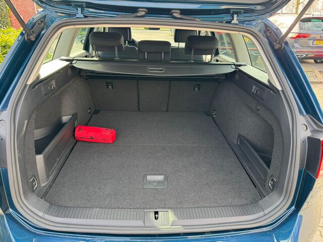 Volkswagen PASSAT Variant 1.4 TSI PHEV GTE Business virtual cockpit, stoelverw, cruise, navi