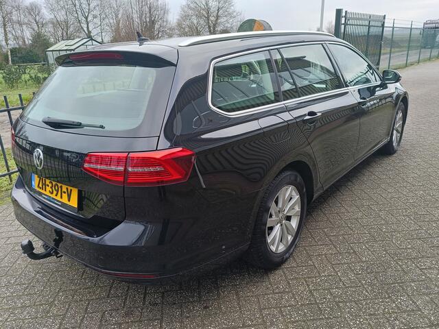 Volkswagen PASSAT Variant 1.5 TSI Comfortline Business | Trekhaak | Adaptieve cruise control | Led | NAP |
