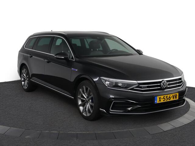 Volkswagen PASSAT Variant GTE 1.4 TSI 218 PK PHEV Highline - Virtual Cockpit - LED Matrix IQ - dynaudio speakers - Navigatie Pro - Zwarte hemel - DSG - Adaptieve Cruise control -