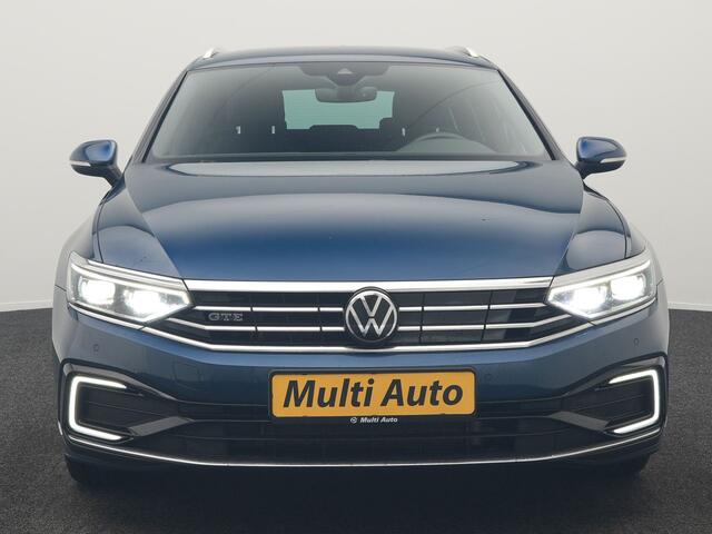 Volkswagen PASSAT Variant GTE Business Plug In Hybrid 218pk Dealer O.H PHEV | Trekhaak af Fabriek | Alcantara Sportstoelen Massage | Camera | Virtual | 18"L.M | Keyless | Matrix LED | Apple Carplay |