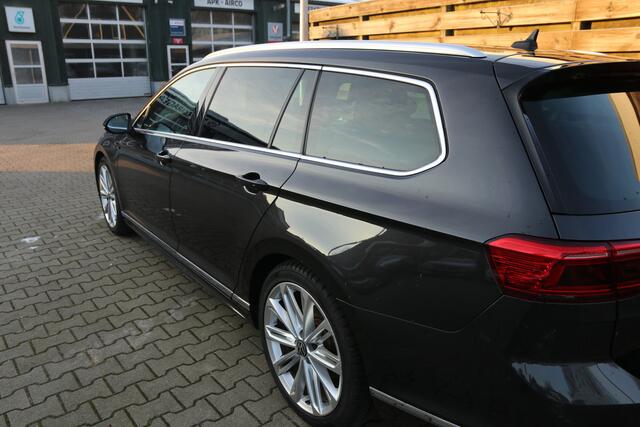 Volkswagen PASSAT Variant 1.5 TSI R-Line Business + / Navi / Climate / Stoelverwarming / Trekhaak