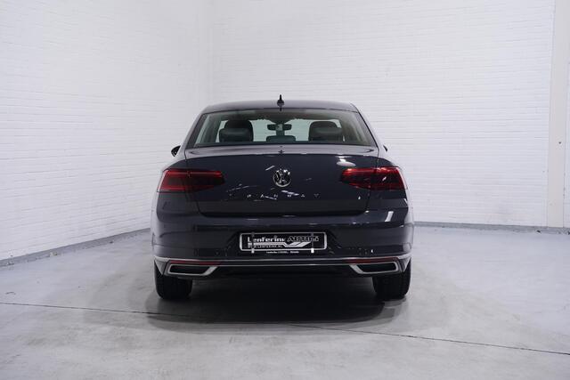 Volkswagen PASSAT 1.5 TSI Elegance 1e Eig. NAP DAB ACC Virtual cockpit Navi Clima Apple-carplay Sportstoelen Leder-alcantara Stoelverwarming PDC-v+a