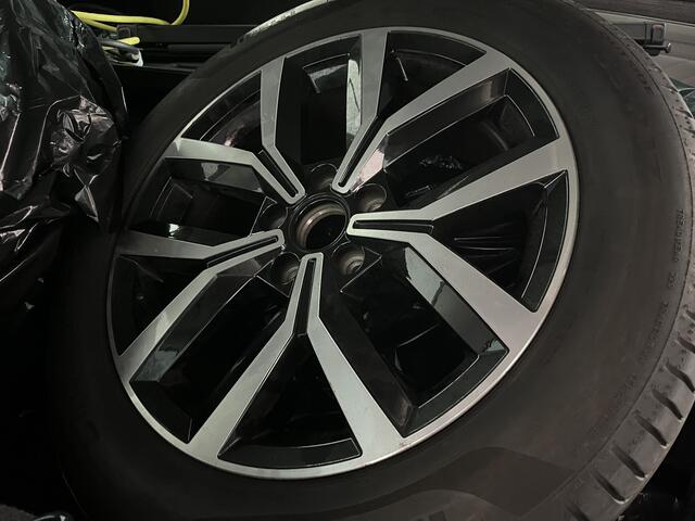 Volkswagen PASSAT Variant 1.4 TSI PHEV GTE Business / AUTOMAAT/ PANO/ LEER/ DIGITAL DASH/ HEAD-UP DISPLAY/ PARK. SENSOREN/ 360 CAMERA/ CLIMA/ STOELVERWARMING V&A/ APP-CONNECT/ NAVI