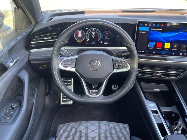 Volkswagen PASSAT Variant 1.5 eTSI 150PK DSG R-Line Business / Fabrieksgarantie tot 10-06 2028 / Trekhaak / Panoramadak / 18'' LMV / VW