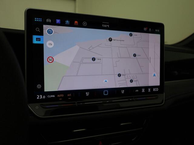 Volkswagen PASSAT Variant 1.5eHybrid 200kW/272PK R-Line DSG · Panoramadak · Trekhaak · Leder · Garantie t/m 05-05-2030 of 100000km