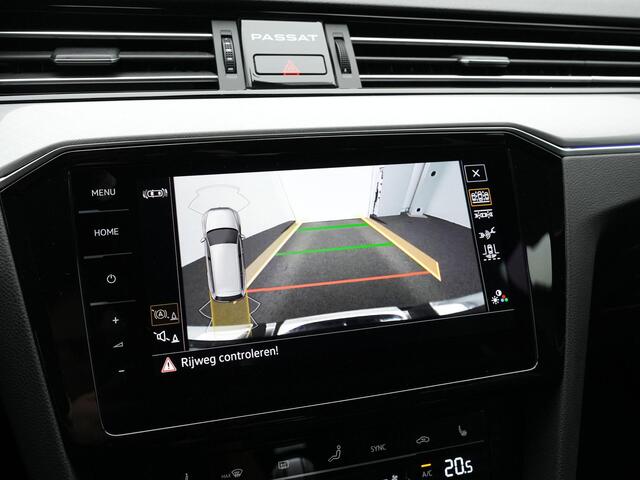 Volkswagen PASSAT Variant 1.4 TSI PHEV 218 pk GTE | Trekhaak | Leder | IQ Light | Stuur/stoelverwarming