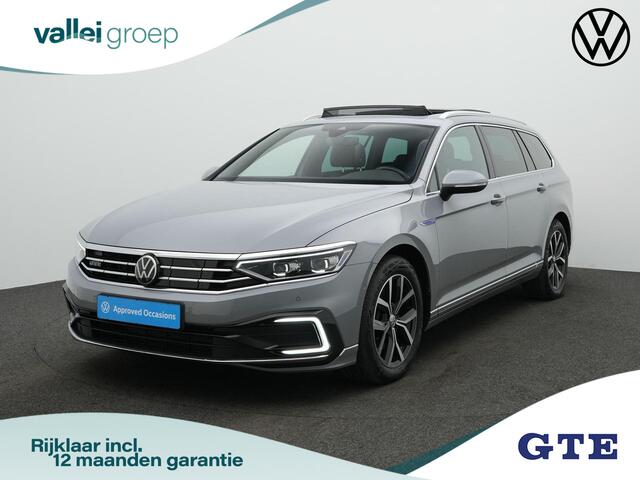 Volkswagen PASSAT 1.4 TSI PHEV 218 pk GTE | Panoramadak | Trekhaak | Discover Pro | Adaptief onderstel | IQ Light |