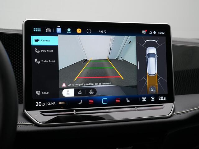 Volkswagen PASSAT Variant 1.5 eHybrid 204 pk Business | Trekhaak | Head-up display | Stuur-/stoelverwarming | Achteruitrijcamera