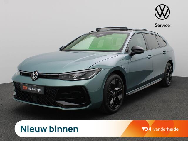 Volkswagen PASSAT Variant 1.5 eHybrid R-Line Edition 272PK DSG SOH 100%, Pano-Schuifdak, Trekhaak, Black Style, Memorystoel, Head-Up Display, Harman Kardon, 19" LM Velgen, Elektr. Achterklep