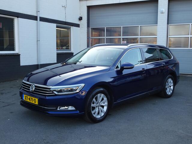 Volkswagen PASSAT Variant 1.5 TSI Comfortline Business Automatische airco, navigatie, trekhaak, licht metalen velgen, elektr achterklep, camera, parkeersensoren, led verlichting, automaat, enz.
