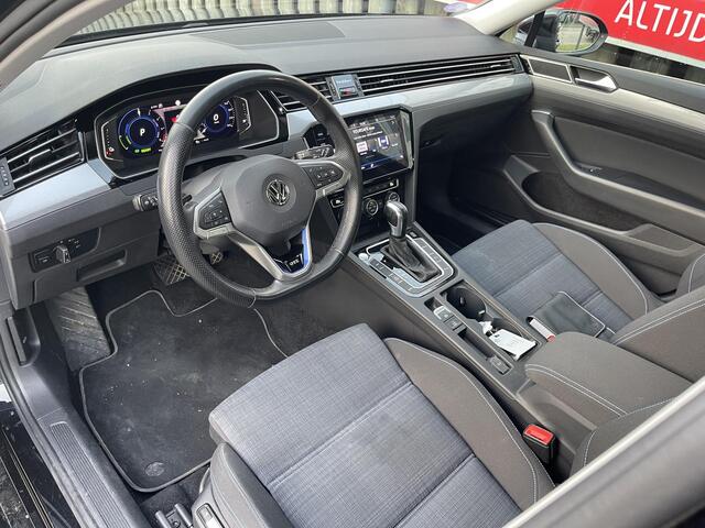 Volkswagen PASSAT Variant 1.4 TSI PHEV GTE Business 17"/Virtual Cockpit/Camera/Stoelverwarming/Adaptieve cruise/Apple Carplay & Android Auto