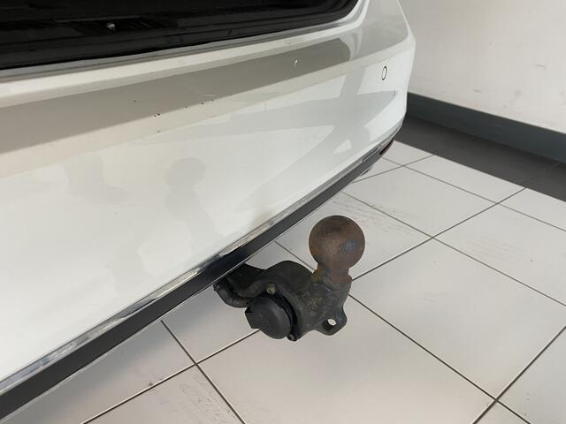 Volkswagen PASSAT Variant 1.4 TSI PHEV GTE Business Panoramadak / Trekhaak /elec stoel met geheugen