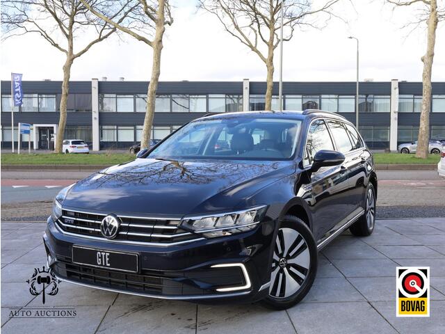 Volkswagen PASSAT Variant GTE 1.4 TSI PHEV 218PK | Vol Leer | Achteruitrijcamera | Carplay/Android | Massage | Stoelverwarming |