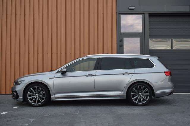Volkswagen PASSAT 1.5 TSI 150pk DSG R-Line | Pano | Trekhaak | 360 camera