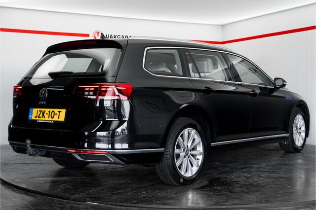Volkswagen PASSAT Variant 1.4 TSI PHEV GTE Business Panorama Leder Trekhaak