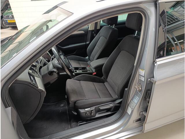Volkswagen PASSAT Variant 1.4 TSI Comfortline Business Pdc | Lmv | Navi | Automaat