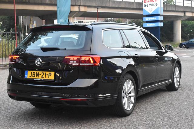 Volkswagen PASSAT Variant 1.5 TSI Comfort Business Navigatie | Trekhaak | Camera | Stoelverwarming | ACC | 12 mnd BOVAG garantie Whatsapp 06-53188999