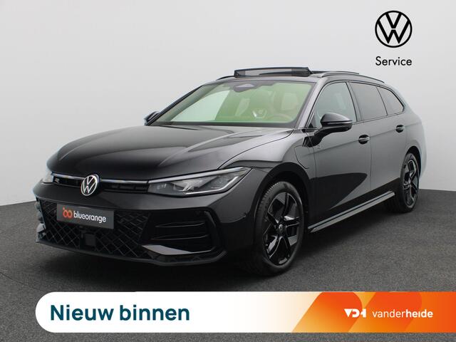 Volkswagen PASSAT Variant 1.5 eHybrid R-Line Edition 272PK DSG SOH 100%, Pano-Schuifdak, Trekhaak, Black Style, Head-Up Display, Leder, Memorystoel, Keyless, Elektr. Achterklep, 18" LM Velgen