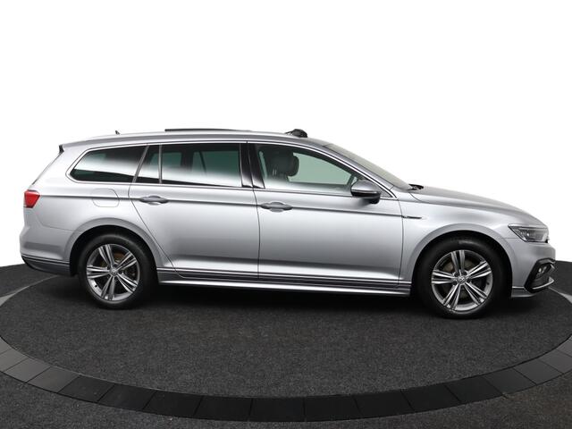 Volkswagen PASSAT Variant 1.5 TSI Elegance Business R-Line