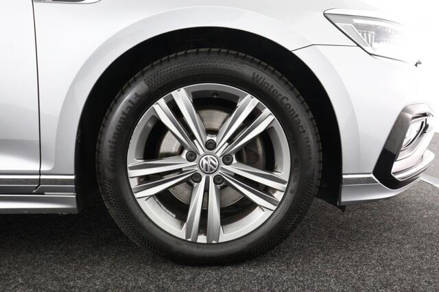 Volkswagen PASSAT Variant 1.5 TSI Elegance Business R-Line