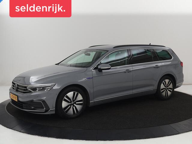 Volkswagen PASSAT 1.4 TSI PHEV GTE | Stoelverwarming | Trekhaak | Massage | Camera | Carplay | Keyless | Matrix LED | Navigatie | Adaptive cruise | Park Assist | Climate control | Plug In