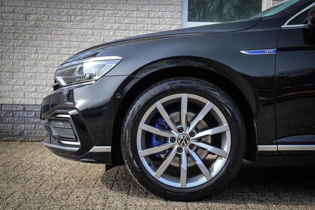Volkswagen PASSAT 1.4 TSI PHEV GTE R-Line IQ-LIght/Panoramadak/Trekhaak/HUD