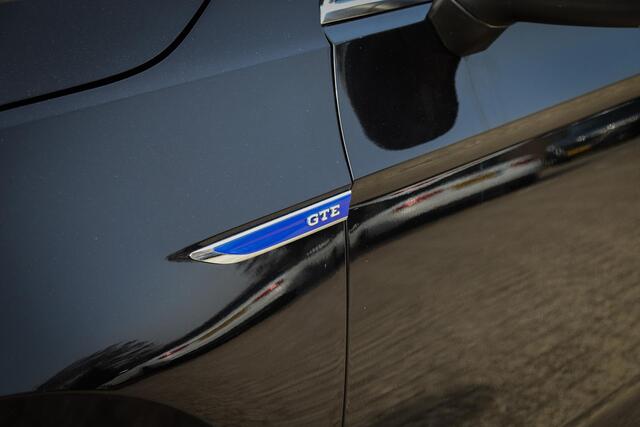 Volkswagen PASSAT 1.4 TSI PHEV GTE R-Line IQ-LIght/Panoramadak/Trekhaak/HUD