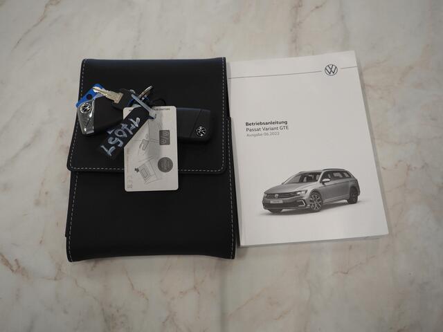 Volkswagen PASSAT Variant 1.4 TSI PHEV GTE R-Line | Panoramadak | Leder | Matrix LED | Massage | HUD | 360 | Virtual | Keyless | Adaptive Cruise