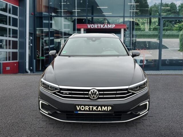 Volkswagen PASSAT 1.4 TSI PHEV GTE TREKHAAK/IQ-LIGHTS/CAMERA/HUD