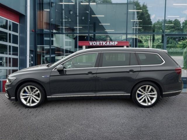 Volkswagen PASSAT 1.4 TSI PHEV GTE TREKHAAK/IQ-LIGHTS/CAMERA/HUD