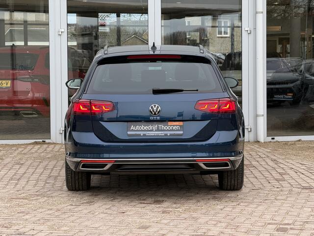 Volkswagen PASSAT Variant 1.4 TSI PHEV GTE Business | Trekhaak | Pano | Keyless | Camera